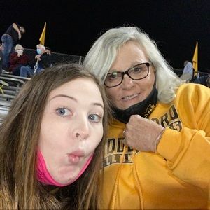 Meet your Posher, Lori